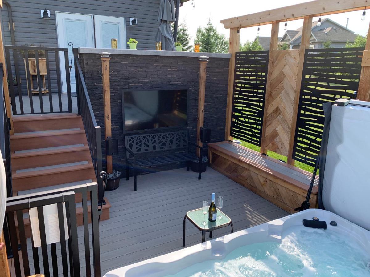 Dragonfly Inn Loft Suite Sherwood Park Esterno foto