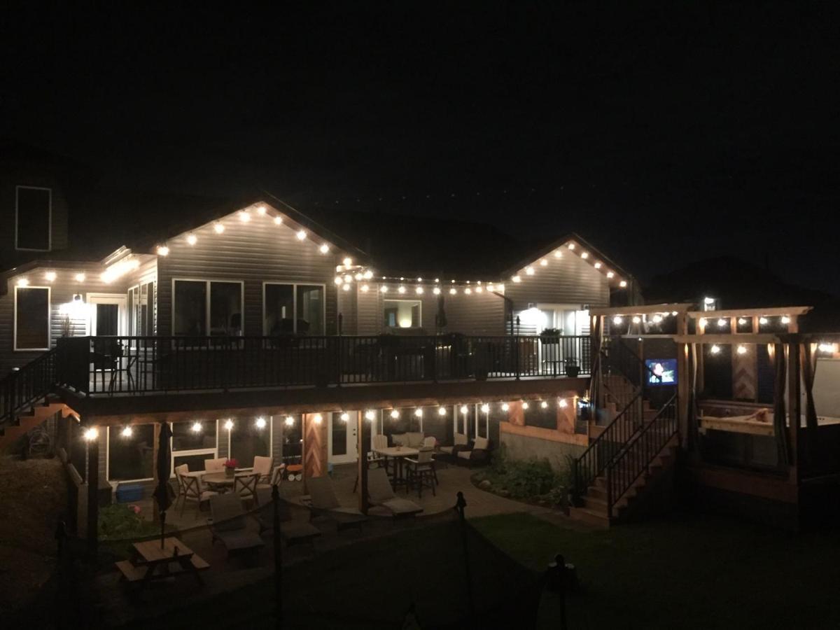 Dragonfly Inn Loft Suite Sherwood Park Esterno foto